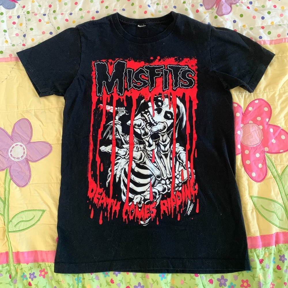 misfits death comes ripping merch black t shirt 🖤